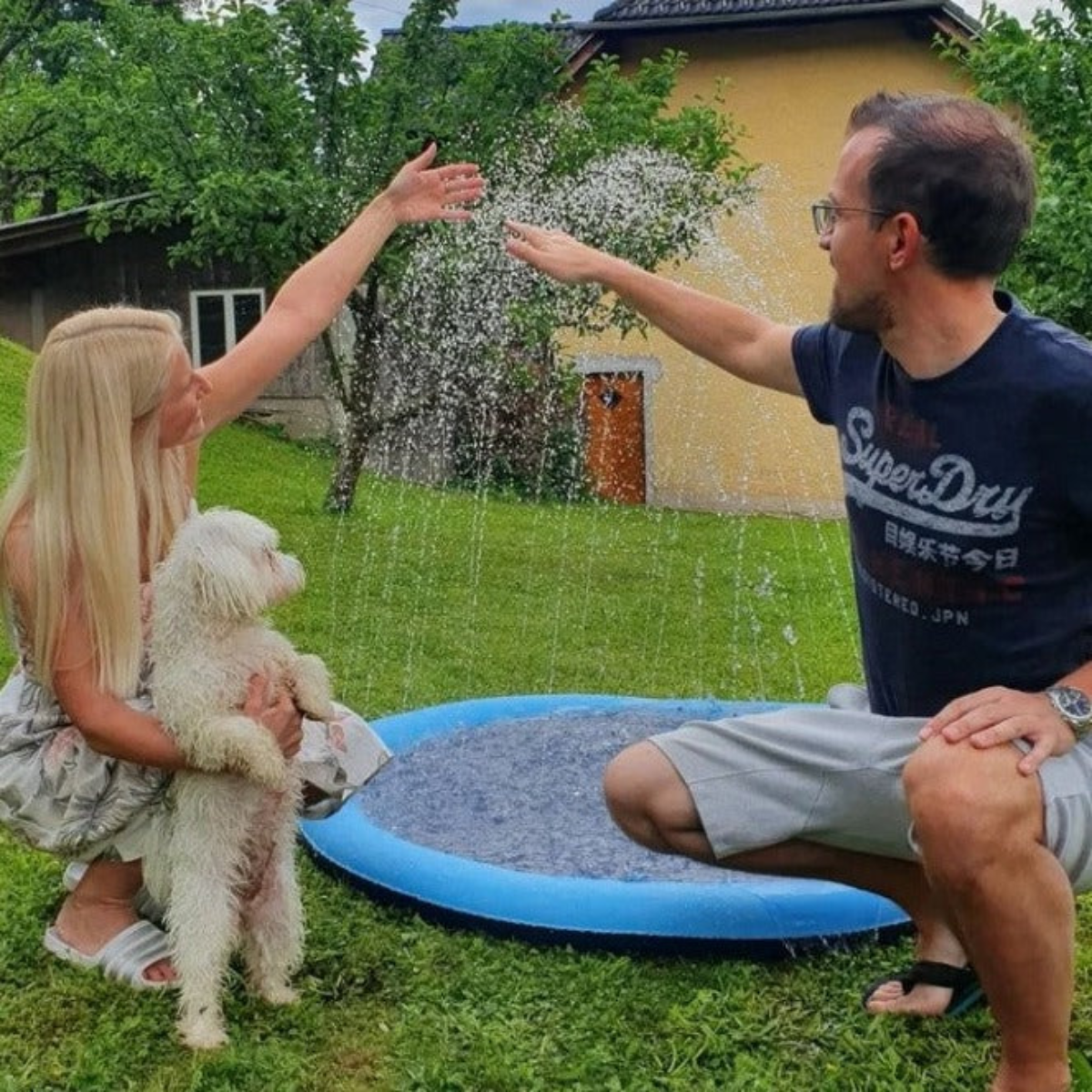 PetSplash™ - De splashpad waar je pup blij van wordt!